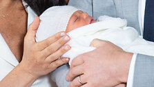 Princas Harry ir Meghan Markle pasauliui pristatė savo kūdikį