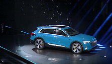 pristatytas-pirmasis-elektrinis-keturiu-ziedu-valdovas-audi-e-tron