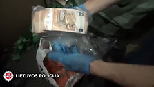 policija-aptiko-bendrove-sleptas-neteisetas-pajamas