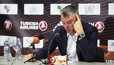 saruno-jasikeviciaus-spaudos-konferencija-po-rungtyniu-pries-reala