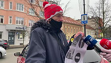 klaipedietis-marius-nesulaukia-kol-zmona-gales-vairuoti-automobili