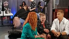 Donata Virbilaitė su mokine ir Rolandu Mackevičiumi