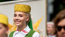 Dainų &scaron;ventės dalyvių eitynės i&scaron; Katedros aik&scaron;tės į Vingio parką.