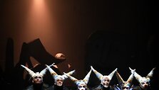 Valstybinio &Scaron;iaulių dramos teatro Mindaugas (rež. Nikolas Darnst&auml;dt, Vokietija).