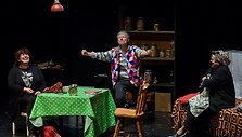 Ry&scaron;kiausias debiutas &ndash; Klaipėdos žydų bendruomenės teatro &bdquo;&Scaron;atil&ldquo; spektaklis MAMULĖS