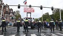 Olandų ūkininkai Hagoje reikalavo pagarbos jų verslui