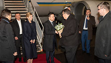 Užsienio reikalų ministras L.Linkevičius Vilniaus oro uoste pasitiko Ukrainos prezidentą V.Zelenskį.