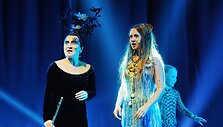 Akimirka i&scaron; miuziklo &bdquo;Eglė žalčių karalienė &Scaron;iauliuose