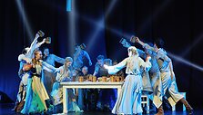 Akimirka i&scaron; miuziklo &bdquo;Eglė žalčių karalienė &Scaron;iauliuose