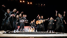 Keistuolių teatro spektaklis &bdquo;HOP!&ldquo; atkeliauja tiesiai į namus