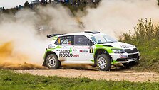 Agrorodeo komandos R5 automobilis