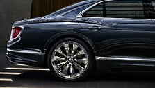 Pristatytas &bdquo;Bentley Flying Spur&ldquo;