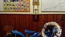 Dar vienas krosinis motociklas &ndash; tokie motociklai buvo skirti trumpoms žvyro trasoms.