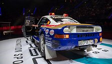 Porsche 959 pavėlavo į B Grupės ralį, bet suspėjo tapti Dakaro nugalėtoju