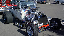 &bdquo;Hot Rod&ldquo; stiliaus automobilis