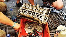 &bdquo;Dynami:t&ldquo; komanda tvarko &bdquo;Porsche&ldquo; variklį
