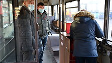 Vilniuje pagaminta kontaktinio troleibuso tinklo valymui skirta transporto priemonė