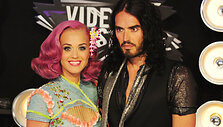 Katy Perry ir Russellas Brandas 2011 metais
