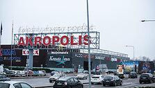 Sausakim&scaron;os automobilių stovėjimo aik&scaron;telės prie prekybos centrų Vilniuje