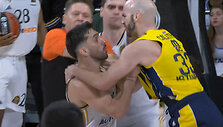 Nickas Calathesas ir Facundo Campazzo