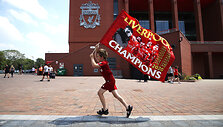&bdquo;Liverpool&ldquo; po 30 metų pertraukos tapo Anglijos čempionais