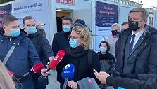 antrajame-seimo-rinkimu-ture-balsuoja-laisves-partijos-lydere-aarmonaite-ir-vilniaus-meras-rsimasius