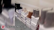 rasta-prekiu-pazymetu-svetimais-prekiu-zenklais