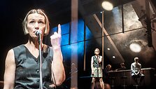 Eglės &Scaron;vedkauskaitės spektaklis &bdquo;Jauno žmogaus memuarai&ldquo;