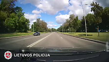 policijos-pareigunau-uzkirto-kelia-galimai-nelaimei