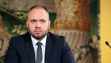 darbo-partijos-spaudos-konferencija-po-pirmo-seimo-rinkimu-turo-5f84049332f94