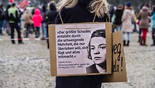Sophie Scholl citata naudojama prie&scaron; kovos su COVID-19 pandemija priemones Vokietijoje