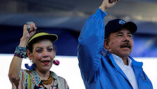 Nikaragvos prezidentas Danielis Ortega ir viceprezidentė bei jo žmona Rosario Murillo