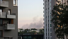 Degančių pabėgių dūmų stulpas buvo matomas ir i&scaron; Fabijoni&scaron;kių
