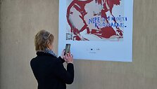 Ant Kauno kalėjimo fasado &ndash; nuteistųjų portretai