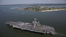 Laivas &bdquo;USS Harry Truman&ldquo;