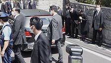 Nužudyto buvusio Japonijos premjero Shinzo Abe kūnas pargabentas į Tokiją