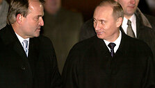 Viktoras Medvedčukas ir Vladimiras Putinas Kyjive 2003 metais