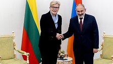 I. &Scaron;imonytė ir N. Pa&scaron;inianas. Vyriausybės kanceliarijos nuotr.