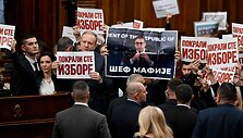 ANDREJ ISAKOVIC / AFP