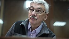 Alexander Zemlianichenko / AP