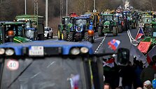 RADOVAN STOKLASA / REUTERS