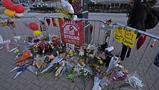 Charlie Riedel / AP