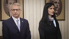 Valentina Petrova / AP