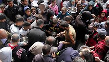 Mahmoud Issa / REUTERS