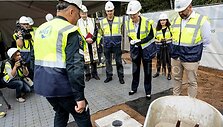 BNS nuotr. 2022 antroje pusėje Sietyno gatvėje buvo įkasta kapsulė ateities kartoms. 