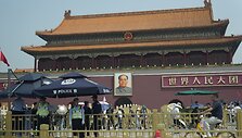 Per įvykių Tiananmenio aik&scaron;tėje metines Kinijoje ir Honkonge &ndash; tyla ir padidintas saugumas / Ng Han Guan / AP