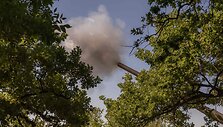 Rusija skelbia užėmusi dar vieną kaimą netoli Pokrovsko Rytų Ukrainoje / ROMAN PILIPEY / AFP