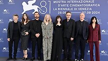 Filmo &bdquo;Vabalų sultys 2&ldquo; komanda Venecijos kino festivalyje / Maria Laura Antonelli/AGF/SIPA / Maria Laura Antonelli/AGF/SIPA