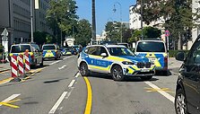 Vokiečių policija &scaron;audo įtariamąjį prie Izraelio konsulato Miunchene. / Anja Guder / REUTERS