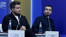Rusų pok&scaron;tininkai teigia apgavę Lenkijos užsienio reikalų ministrą / Maxim Shemetov / REUTERS